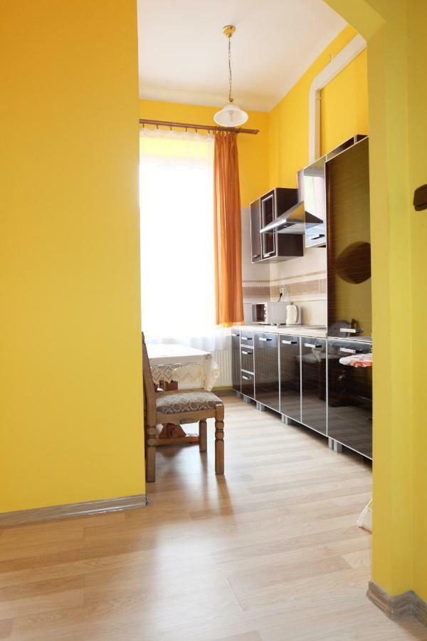 Apartamenty As Topolowa Краків Екстер'єр фото